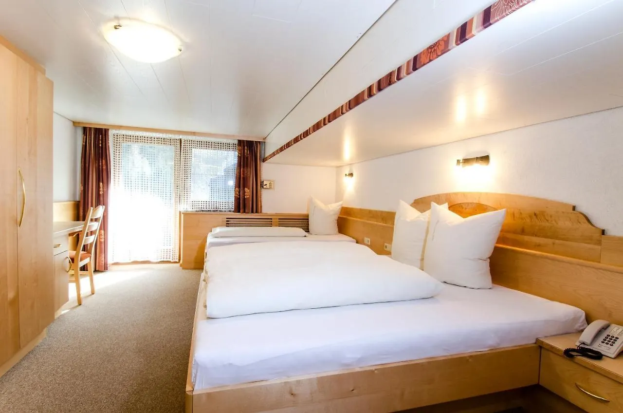 Hotel Garni Golfais Ischgl Austria