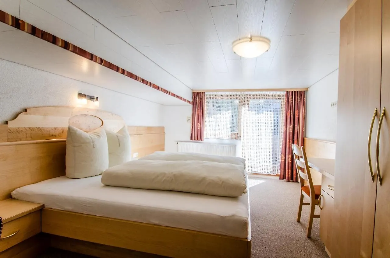 Hotel Garni Golfais Ischgl